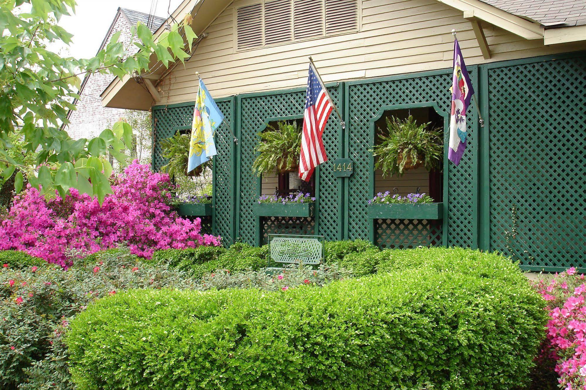 The Lattice Inn Montgomery Exterior photo